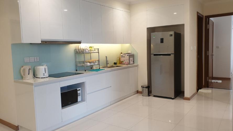 Phòng bếp căn hộ VINHOMES CENTRAL PARK Cho thuê căn hộ Vinhomes Central Park 2PN, tầng cao, đầy đủ nội thất, view hồ bơi và đường Nguyễn Hữu Cảnh