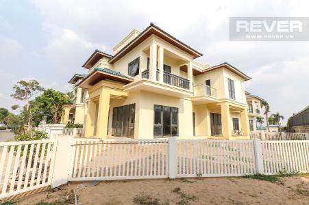 Bán biệt thự đơn lập Senturia Vườn Lài, diện tích 345m2, 1 trệt 1 lầu, hoàn thiện mặt ngoài