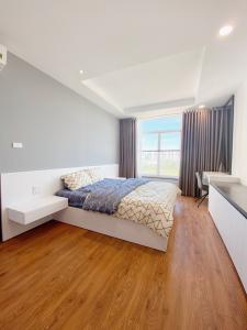 Phòng ngủ căn hộ Petrovietnam Landmarrk, Quận 2 Căn hộ tầng trung PetroVietnam Landmark view thành phố mát mẻ.