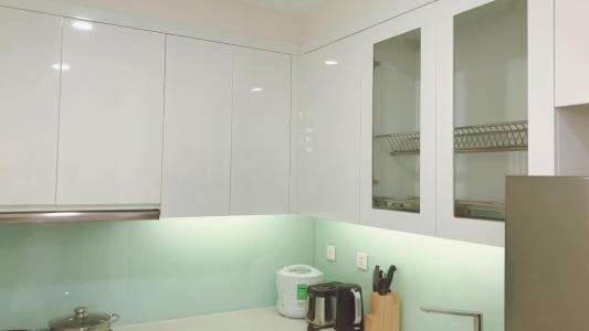 Phòng bếp căn hộ VINHOMES CENTRAL PARK Bán officetel Vinhomes Central Park 1PN, tầng 19, đầy đủ nội thất, ban công Đông Bắc