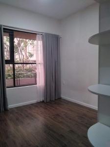 Phòng ngủ Mizuki Park, Bình Chánh Căn hộ Mizuki Park tầng thấp, sân vườn rộng, view nội khu hồ bơi.