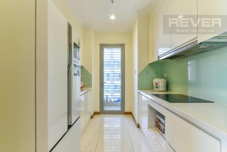 Phòng bếp căn hộ VINHOMES CENTRAL PARK Cho thuê căn hộ Vinhomes Central Park 2PN, tháp Landmark 3, đầy đủ nội thất, view thành phố