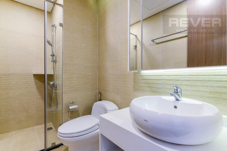 Phong tam master Bán căn hộ Vinhomes Central Park 2PN, diện tích 72m2, đầy đủ nội thất, view sông và công viên