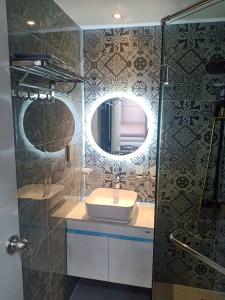 Nhà vệ sinh căn hộ Saigon South Residences Căn hộ Saigon South Residences tầng thấp, đầy đủ nội thất