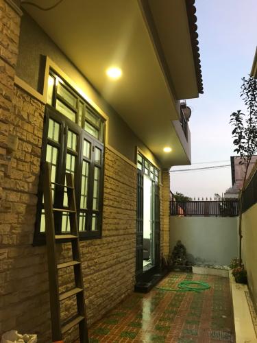 Sân nhà phố Quận 9 Bán nhà đường Nguyễn Duy Trinh, Quận 9, thổ cư 85m2, cách chợ Long Trường 700m