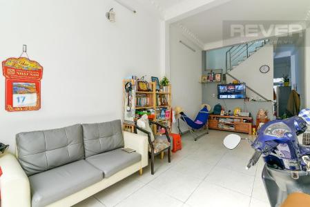 Bán nhà 2 tầng hẻm Tôn Thất Thuyết, Quận 4, diện tích đất 56m2, cách UBND phường 4 khoảng 150m