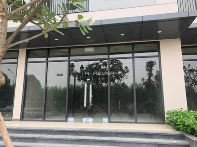 386875503_870205624776414_638674055449604803_n.jpg Shop-house Vinhomes Grand Park, diện tích 51m²