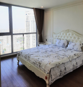 Căn hộ Vinhomes Central Park hướng ban công tây nam đầy đủ nội thất diện tích 84.7m².