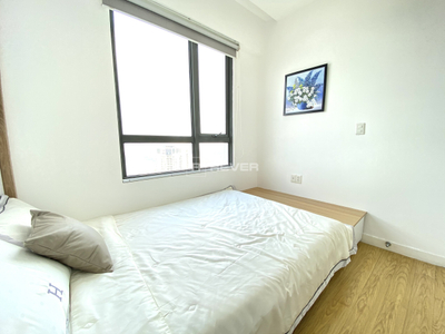 z4907304713415_7328ebaafe58f1342de1688117a4b0c1.jpg Căn hộ Masteri Thảo Điền tầng 36 view đón gió mát, đầy đủ nội thất.