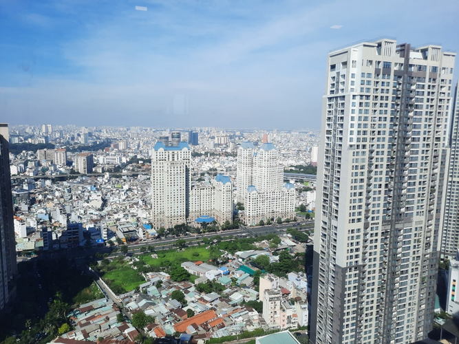  Căn hộ Vinhomes Central Park hướng ban công tây nam đầy đủ nội thất diện tích 84.7m².