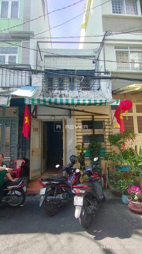 z7425858165105_e8ad561e992927c006fd0f097f7e3ca7.jpg Nhà phố đường Phan Ngữ 2 tầng, diện tích 45.05m², hướng Đông Bắc, pháp lý Sổ hồng