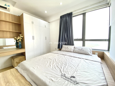 z4907304764081_edaf7506fd0753f1f24021765c2e4361.jpg Căn hộ Masteri Thảo Điền tầng 36 view đón gió mát, đầy đủ nội thất.