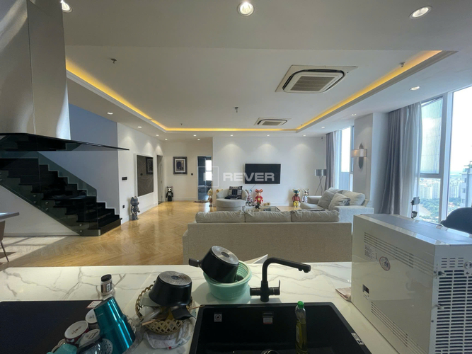 z6544436089558_9ad6b686e3280568935a86a594b4b0bc.jpg Pent-house Duplex Sunrise City Sân vườn diện tích 284m²
