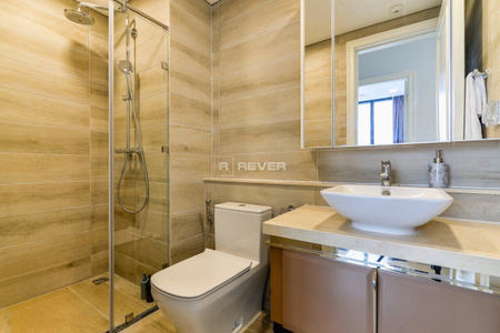 487675430_23952655387669453_1416156380729855686_n.jpg VHGR Cho thuê Độc Quyền 2 phòng ngủ có bồn tắm view Landmark 81. LH 0768892255