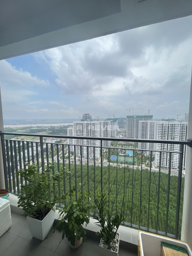 z4926463733573_a596da5e9d9e3aabdea8b431412c4931.jpg Căn hộ Vinhomes Grand Park tầng cao view thoáng mát, nội thất cơ bản.