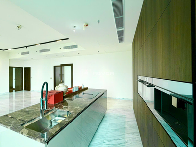 z7135740830566_5c79510f8bb491bea879f63d0a5a602e.jpg Bán siêu căn hộ Define 4PN, 6WC 325m2 Nhà mới 100% 