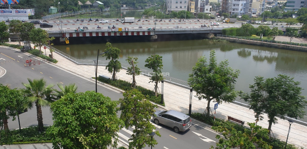 z2720474241351_f409e8247794c491314b4c518832e134.jpg Bán căn hộ Vinhomes Golden River, 1 phòng ngủ, diện tích 54m2, view LandMark