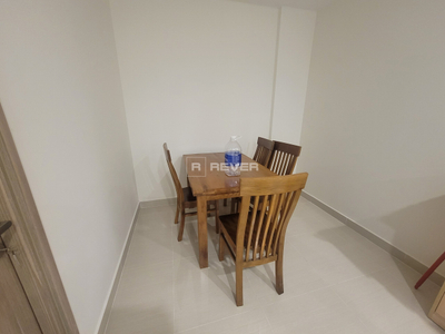 z4574047462702_833612834395ac9ba7d6328765eccd0d.jpg Căn hộ Vinhomes Grand Park hướng ban công tây bắc không có nội thất diện tích 47m²