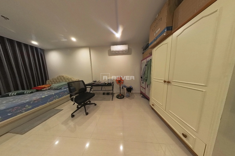  Căn hộ studio Vinhomes Grand Park hướng Đông Nam, diện tích 33.8m²