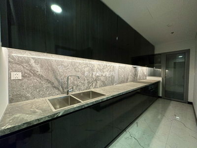 z7136515620758_740d680dc79c3ff7d6c878e751572e93.jpg Căn hộ Empire City hướng 3 phòng ngủ diện tích 160.68m²