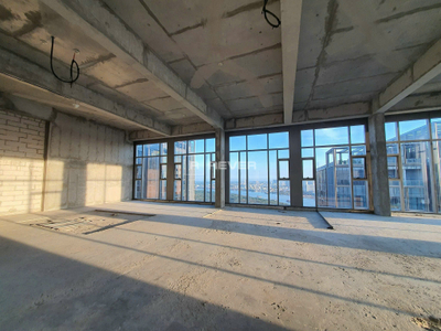 z7187818515752_aa8223dfb9ace9bba7a9c6fda8c0cbba.jpg Pent-house Empire City hướng Tây Bắc, diện tích 376m²
