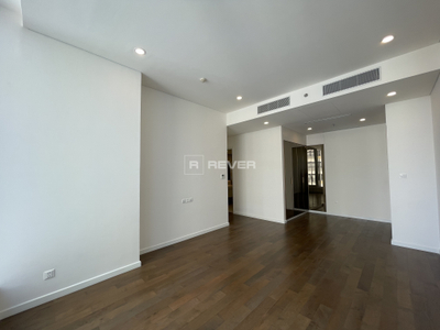 IMG_9702.HEIC Căn hộ The Berkley Thao Dien hướng Đông Bắc, diện tích 176.78m²