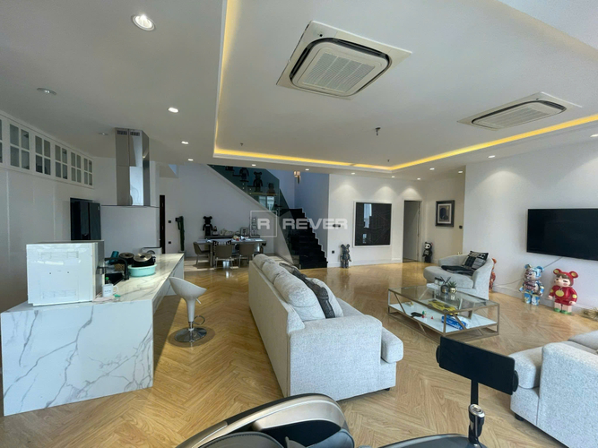 z6544436141319_d8b94629c4451f52d74daf75a4d61b8b.jpg Pent-house Duplex Sunrise City Sân vườn diện tích 284m²