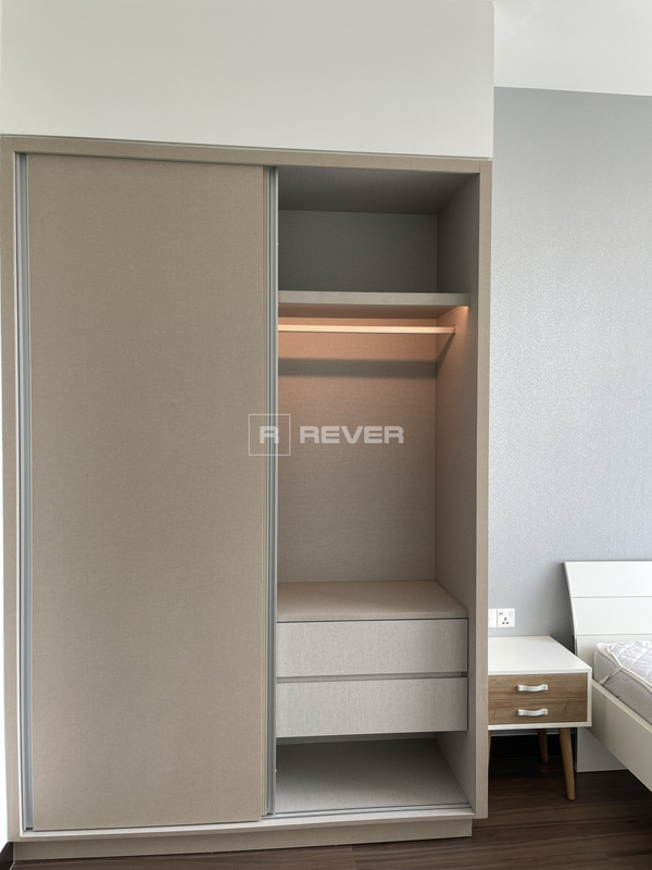 Empire City Apartment, 64.2m²