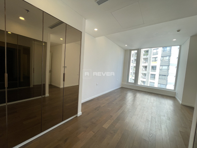 IMG_9691.HEIC Căn hộ The Berkley Thao Dien hướng Đông Bắc, diện tích 176.78m²