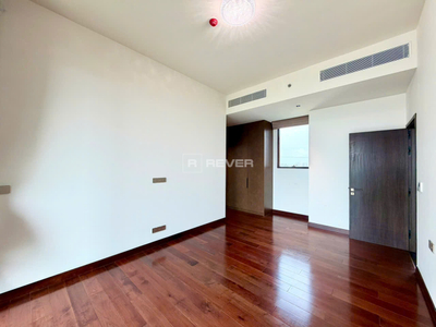 z7135740860370_8e27b3510a1cebb1aab9ff1be399a063.jpg Bán siêu căn hộ Define 4PN, 6WC 325m2 Nhà mới 100% 