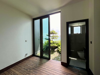 z5881312446759_957a9aeba8202b80fb1548825cb615b9.jpg Bán căn hộ Define 3 Phòng Ngủ Sân Vườn