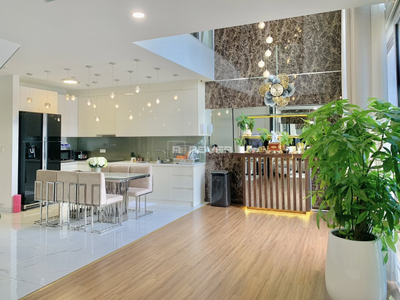 487917319_122200360616055104_4014464629876563731_n.jpg 𝐃𝐮𝐩𝐥𝐞𝐱 𝐄𝐬𝐭𝐞𝐥𝐥𝐚 𝐇𝐞𝐢𝐠𝐡𝐭𝐬 for rent - District 2, 2300$. Call 0768892255