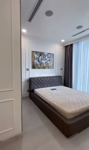 z4512841023178_977861890e56fe7ca6777e48f0d03a55.jpg Officetel Vinhomes Golden River diện tích 65m2 rộng thoáng.