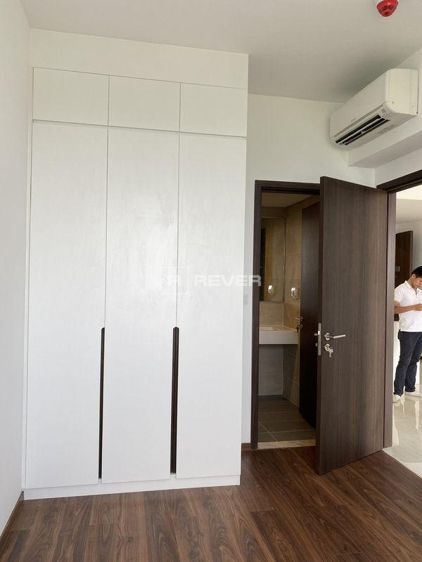 Căn hộ One Verandah tầng trung thoáng mát