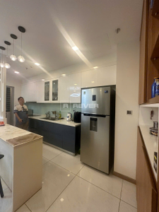 z6510383227795_590f063151aa2de920a9e50e3023c19e.jpg Quản lý 100% giỏ hàng mua bán giá siêu tốt tại Vinhomes Central Park (1-2-3-4 PN, Penthouse, LM81). LH 0768892255