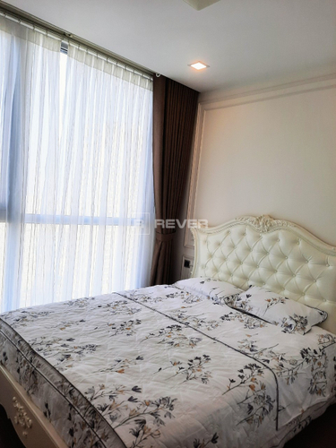  Căn hộ Vinhomes Central Park hướng ban công tây nam đầy đủ nội thất diện tích 84.7m².