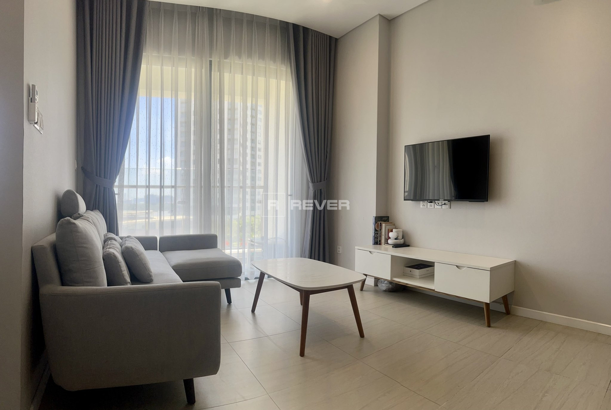 Căn hộ Diamond Island tầng thấp, view sông mát mẻ.