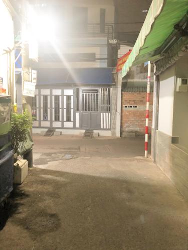 Đường phía trước nhà phố Nhà phố Gò Vấp diện tích đất 23m2, khu dân cư an ninh hiện hữu.