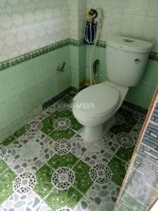 Phòng tắm nhà phố Quận Tân Phú  Nhà phố Q.Tân Phú hướng Đông, diện tích sử dụng 140m2