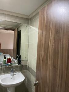 Phòng tắm Homyland Riverside, Quận 2 Căn hộ Homyland Riverside tầng cao, cửa chính hướng Đông Nam.