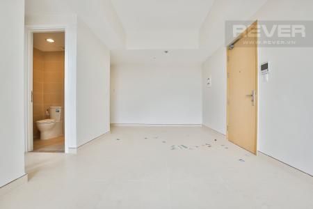 Phòng Khách Căn hộ Masteri Thảo Điền tầng cao T5 nhà trống mới bàn giao, chưa ở