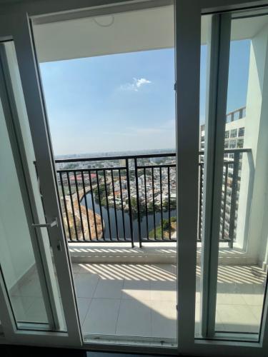 View căn hộ Richmond City , Quận Bình Thạnh Căn hộ Richmond City tầng cao, ban công đón nắng và gió tự nhiên.