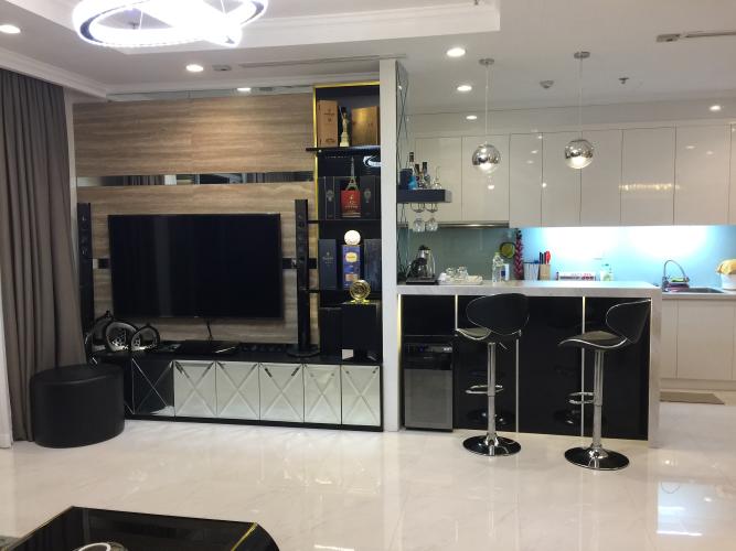 Phòng khách Vinhomes Central Park Căn hộ Vinhomes Central Park tầng trung, đầy đủ nội thất.