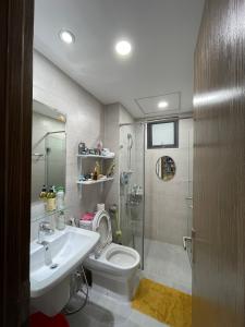 Phòng tắm Him Lam Phú An, Quận 9 Căn hộ Him Lam Phú An ban công hướng Đông Nam, đầy đủ nội thất.