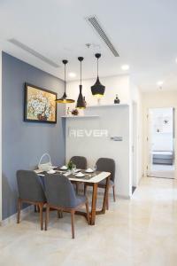  căn hộ Vinhomes Golden River Căn hộ Vinhomes Golden River đầy đủ nội thất, view sông và thành phố.