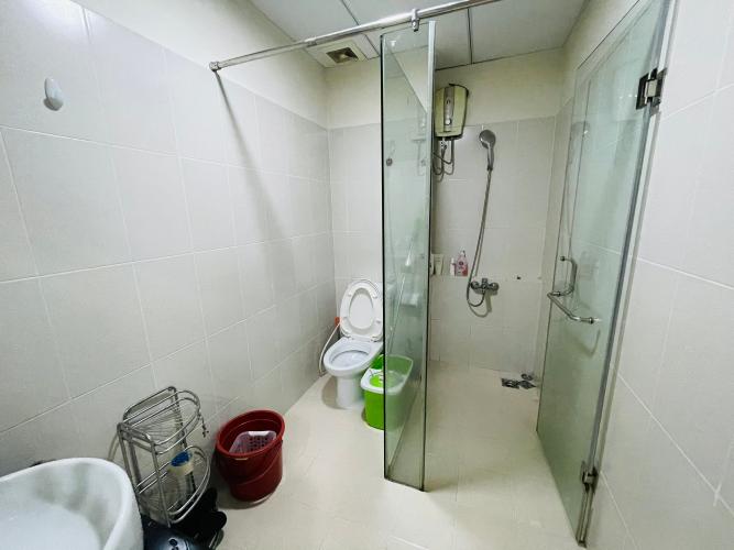 Phòng tắm căn hộ Flora Anh Đào, Quận 9 Căn hộ Flora Anh Đào view thành phố cực thoáng, đầy đủ nội thất.