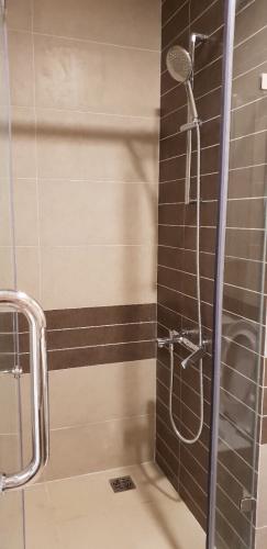 Phòng tắm căn hộ River Gate, Quận 4 Căn hộ tầng trung River Gate ban công hướng Đông Nam, view thành phố.