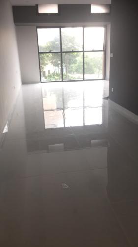 không gian căn hộ The Sun Căn hộ Officetel The Sun Avenue view nội khu hồ bơi yên tĩnh mát mẻ.