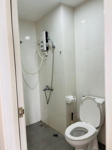 Phòng tắm Hà Đô Riverside, Quận 12 Căn hộ Hado Riverside tầng trung, ban công hướng Nam.