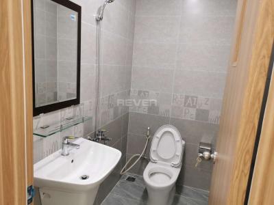 Phòng tắm Shop-house Moonlight Boulevard Shop-house Moonlight Boulevard cửa hướng Nam, diện tích sử dụng 170m2.